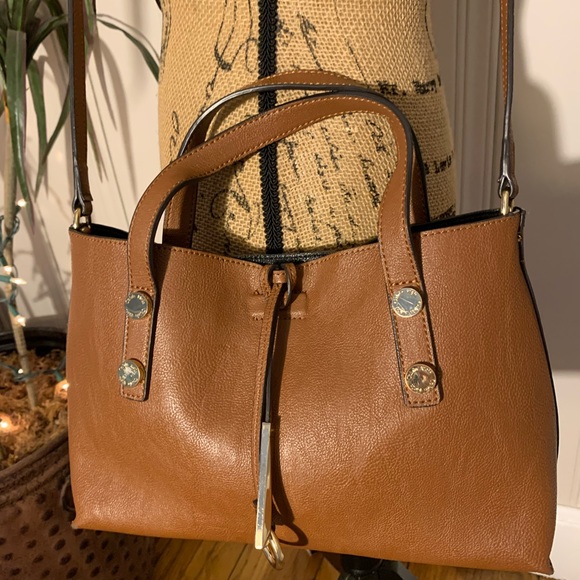 Calvin Klein crossbody. Great Condition.